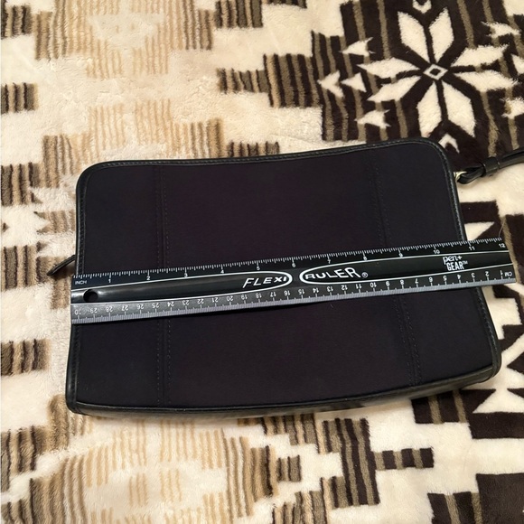 Coach neoprene and leather bag - Picture 8 of 9